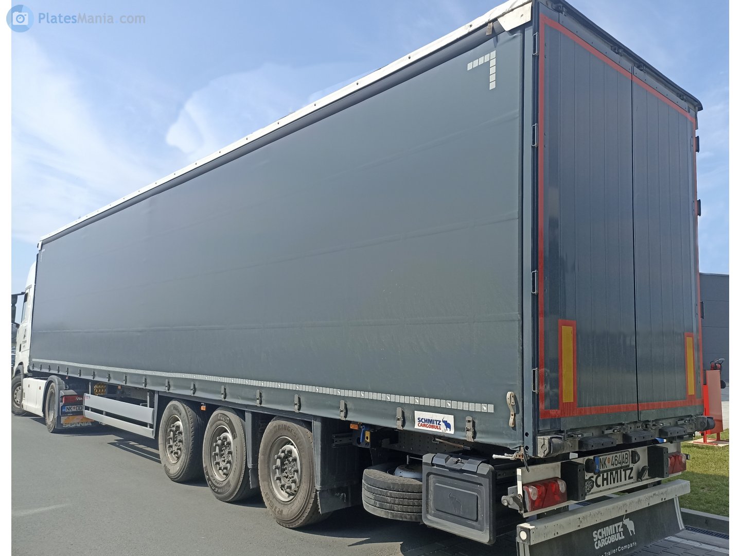 NK 464AB, Schmitz SCS 