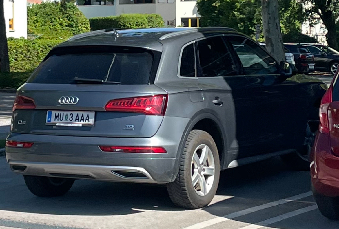 MU 3 AAA, Audi Q5 2nd gen SUV (FYB), facelift, 2020–