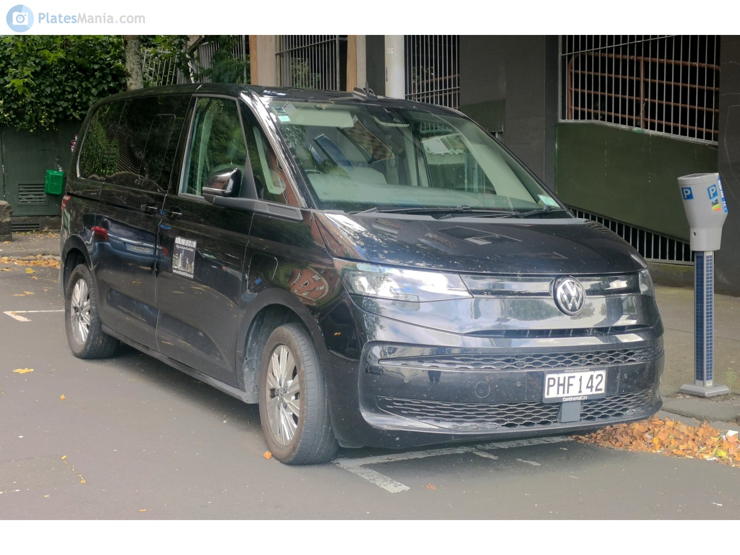 PHF142, Volkswagen Multivan T7 (ST), 2021–