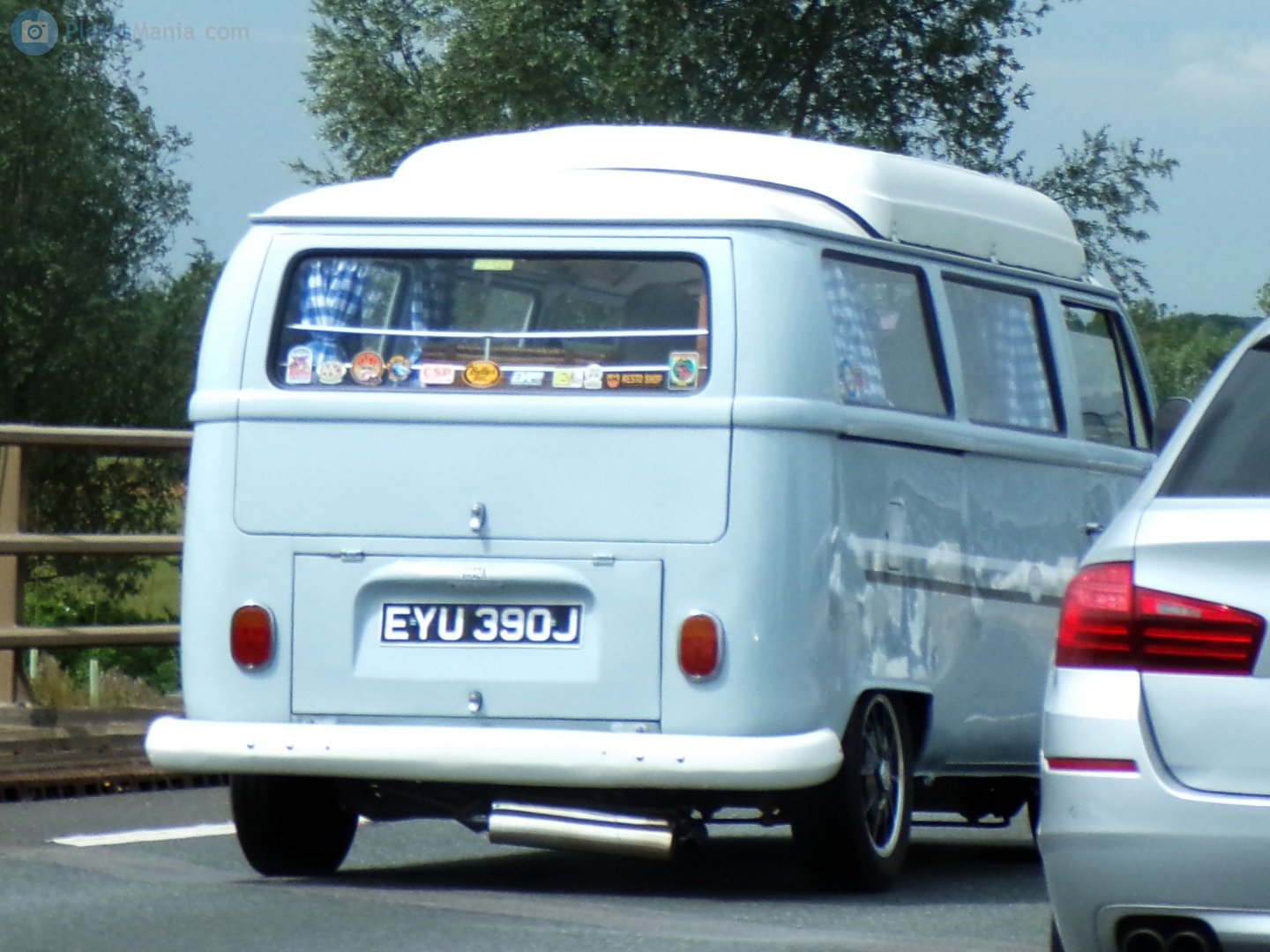 EYU390J, Volkswagen Kombi 2nd gen Bus/Kombi Van (T2a), 1967–1972