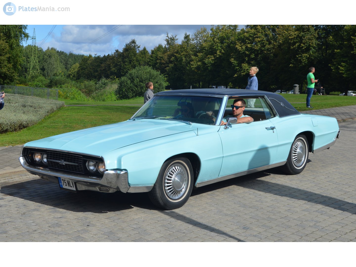 75 NLV, Ford Thunderbird 5th gen 1967 Landau Coupe, 1968–1967