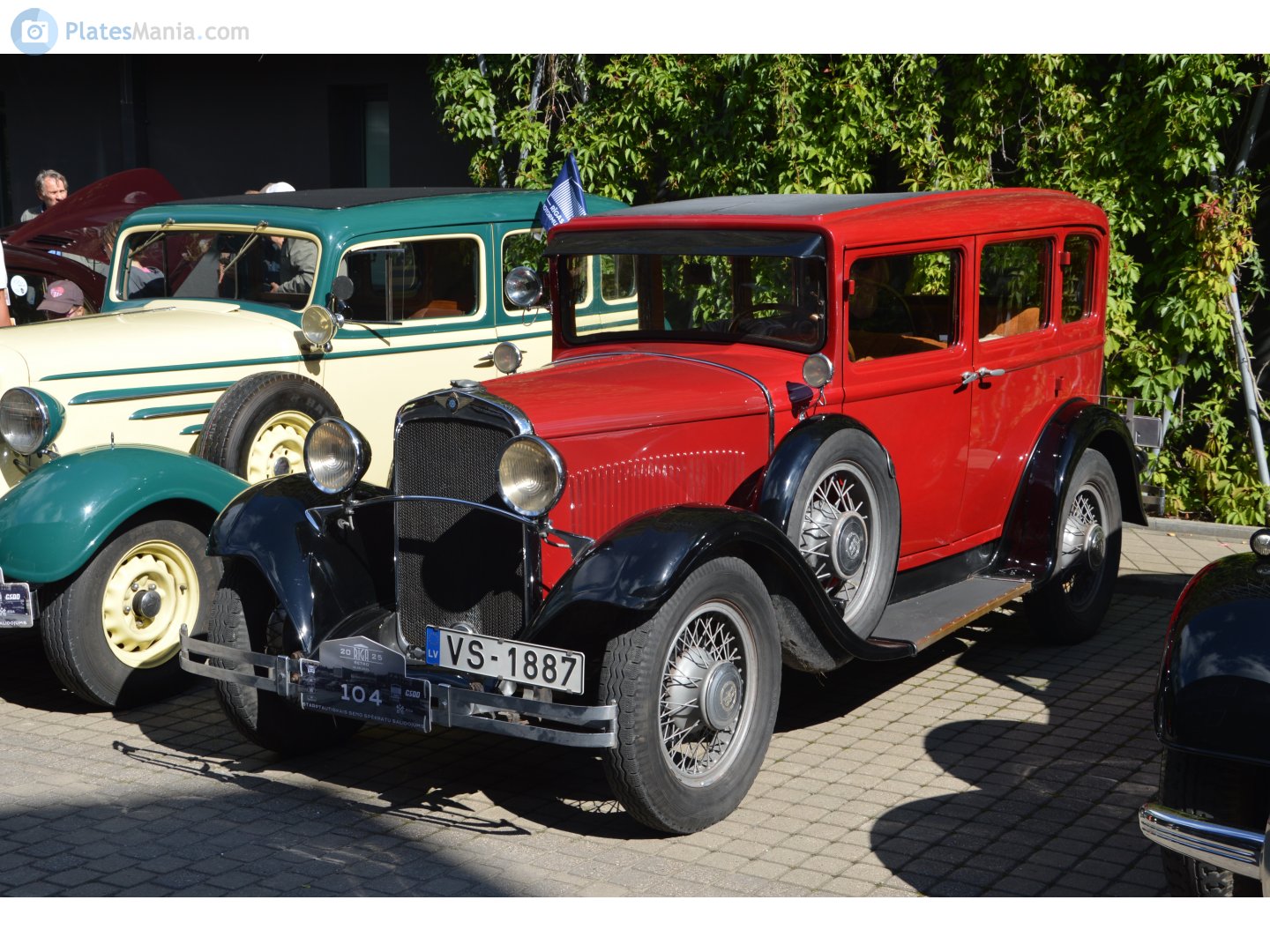 VS-1887, Dodge Six Series 