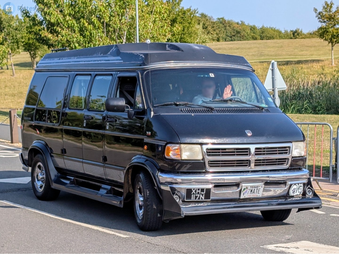 XHJ117N, Dodge B-Series 