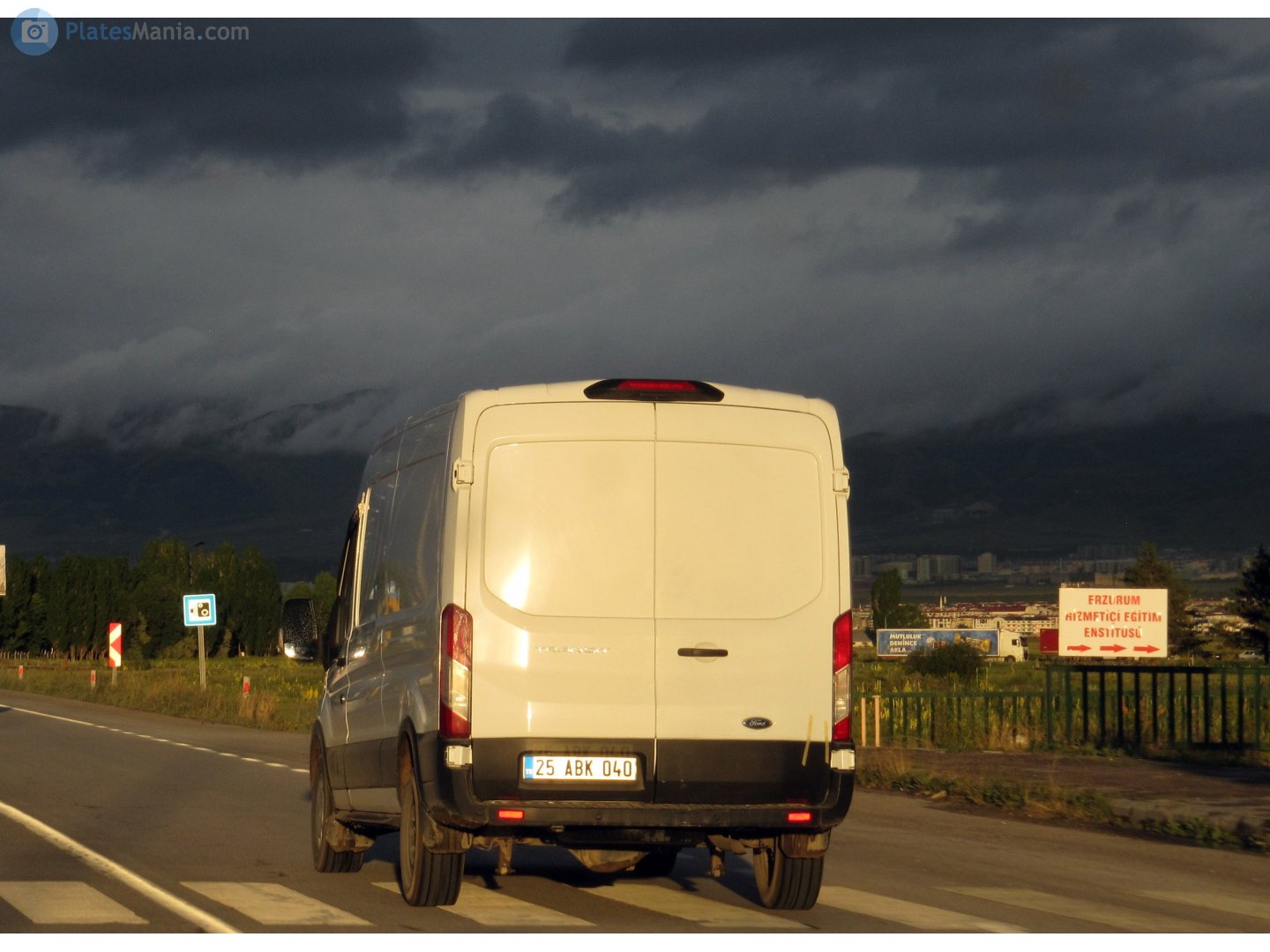 25 ABK 040, Ford Transit 4th gen Van (V363), 2013–