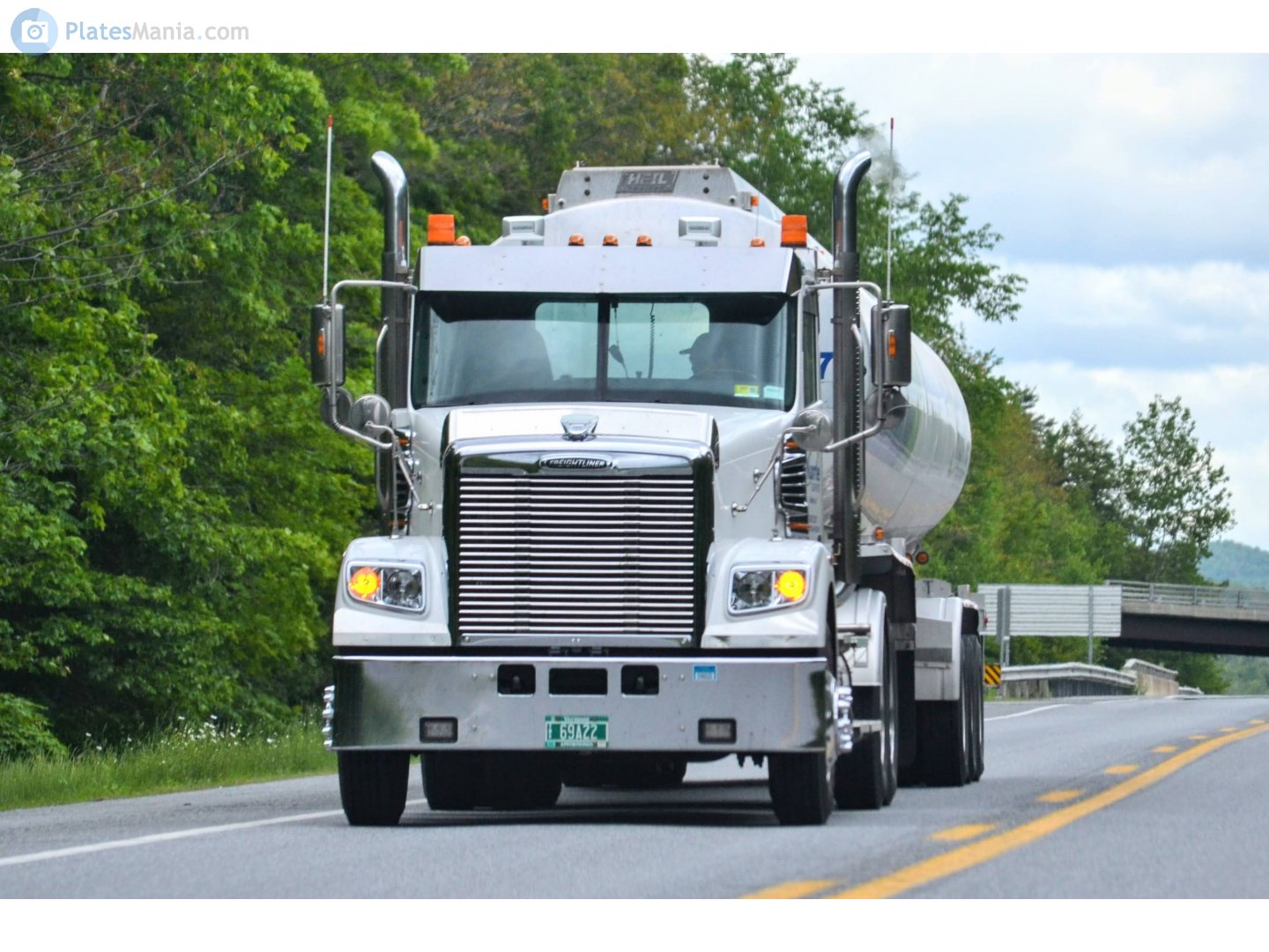 69A22, Freightliner Coronado 2nd gen, Coronado (2009–2016) / Coronado SD (2009–2015), 122SD (2015–2022)