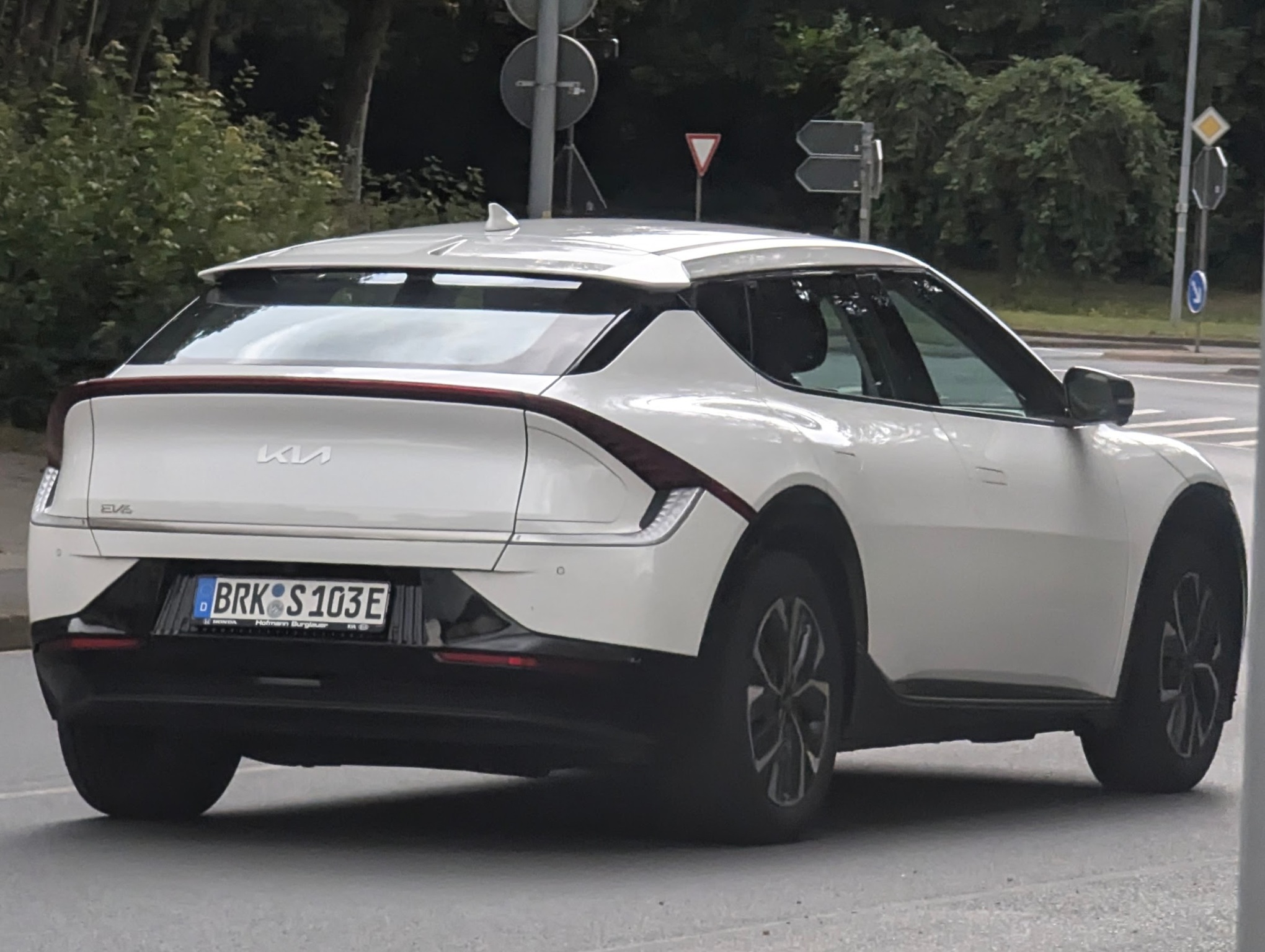 BRK S 103 E, Kia EV6 