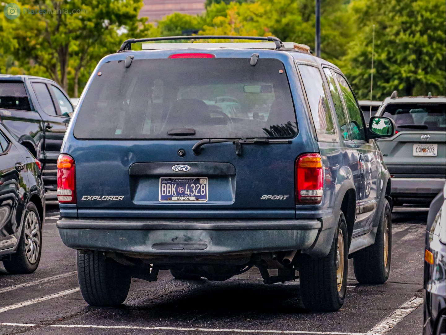 BBK-4328, Ford Explorer 2nd gen Sport 3-door SUV (UN105; NA-market), 1994–2000
