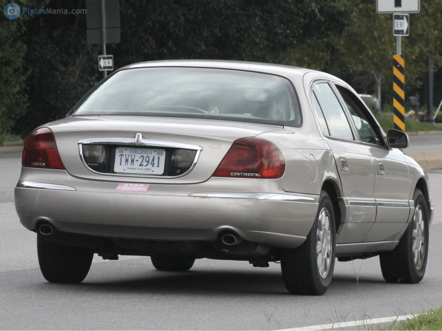 TWW-2941, Lincoln Continental 9th gen (FN9), facelift, 1997–2002