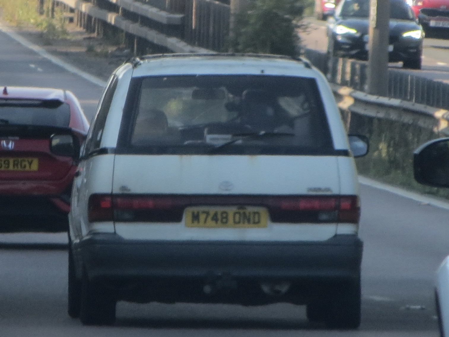 M748OND, Toyota Previa 1st gen (R10/R20), 1990–2000