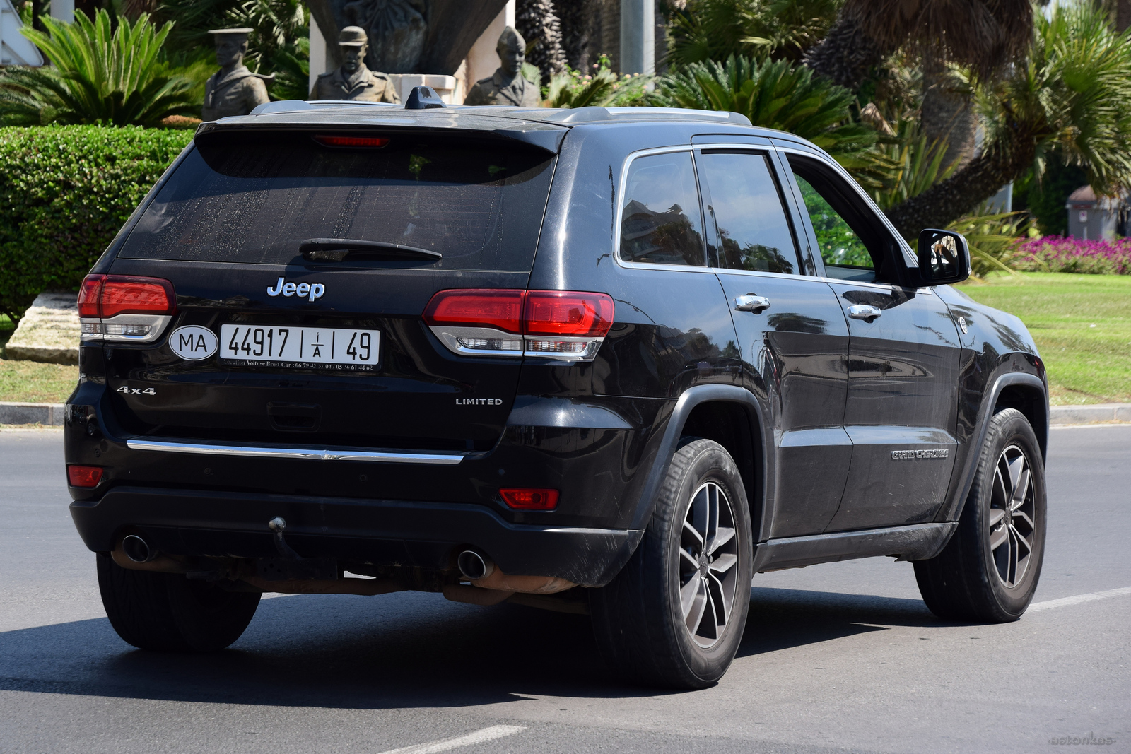 44917|أ|49, Jeep Grand Cherokee 4th gen (WK2), 2010–2013