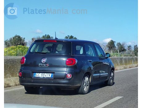 GC 884 YK, FIAT 500L