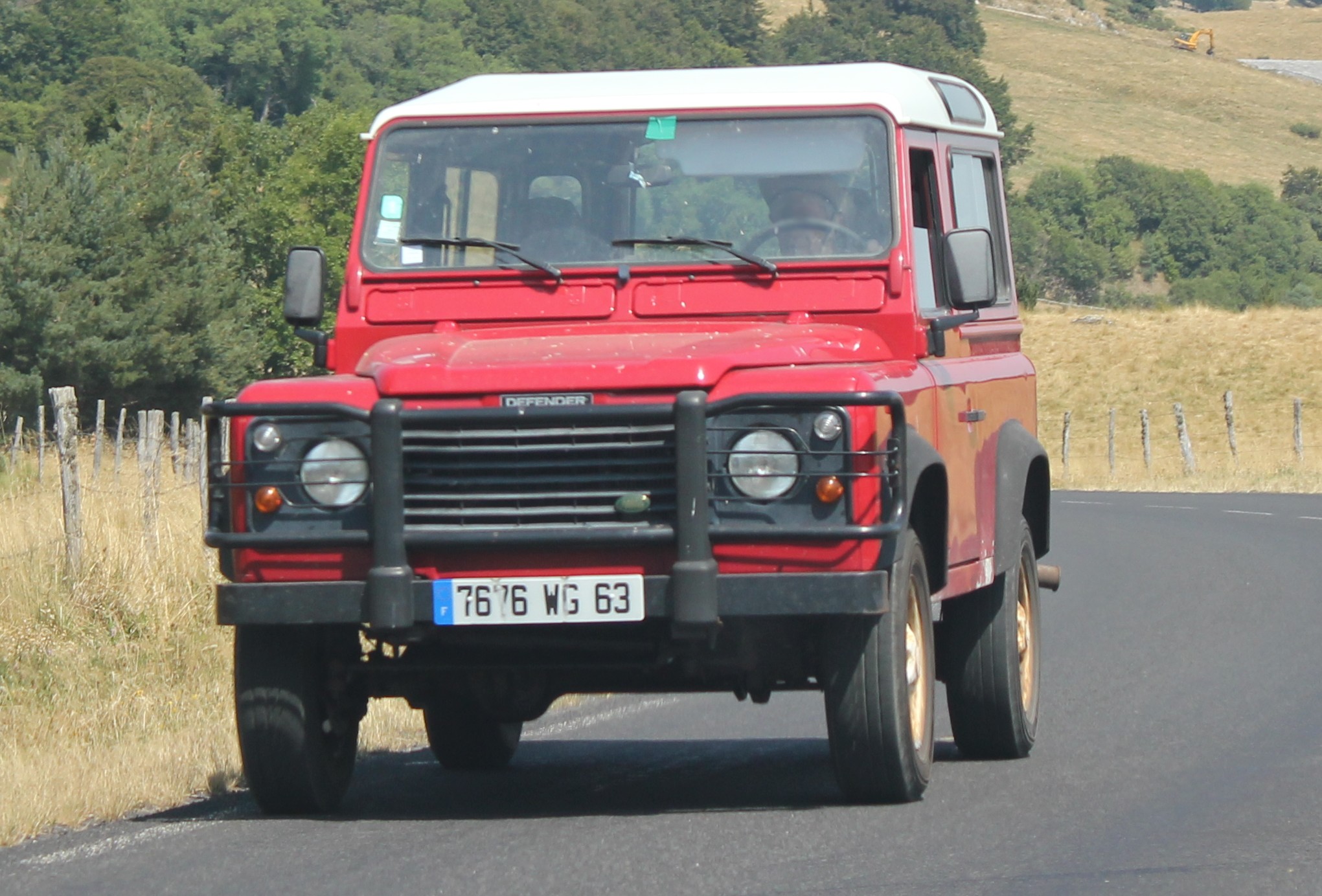 7676 WG 63, Land Rover Defender 1st gen 90