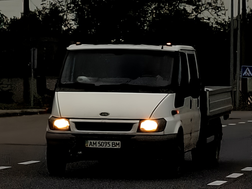 AM 5095 BM, Ford Transit 3rd gen Double Cab (V184/V185), 2000–2006