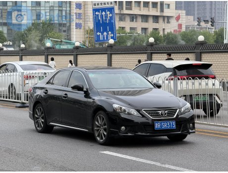 津R·SR373, Toyota Reiz