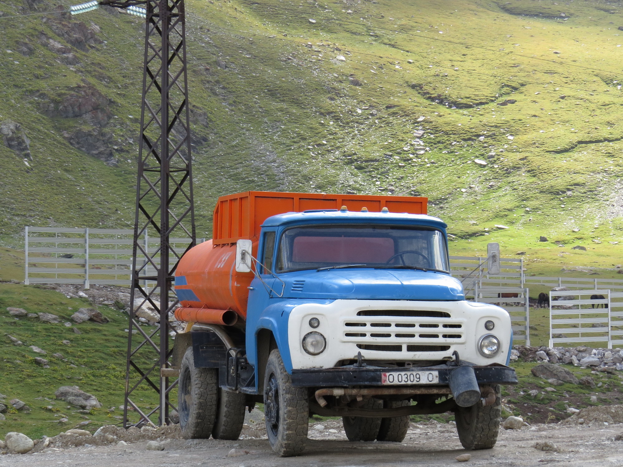 O 0309 O, ZIL 130 130/4314, 1963–2004