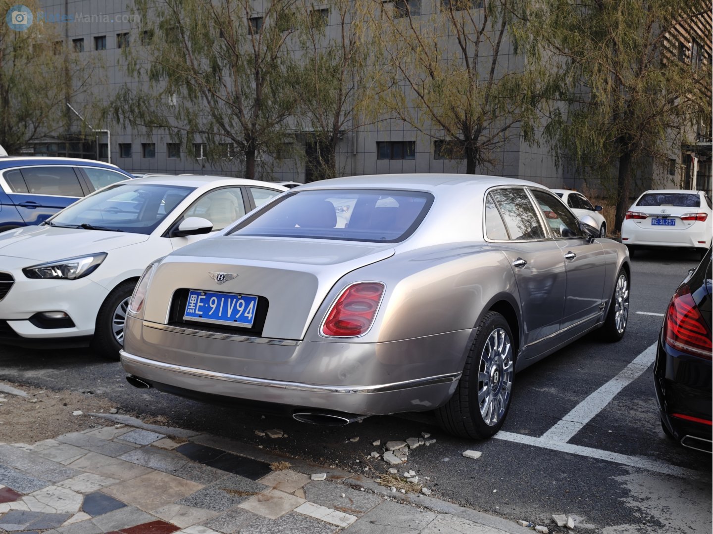 黑E·91V94, Bentley Mulsanne 2nd gen (3Y), 2009–2016