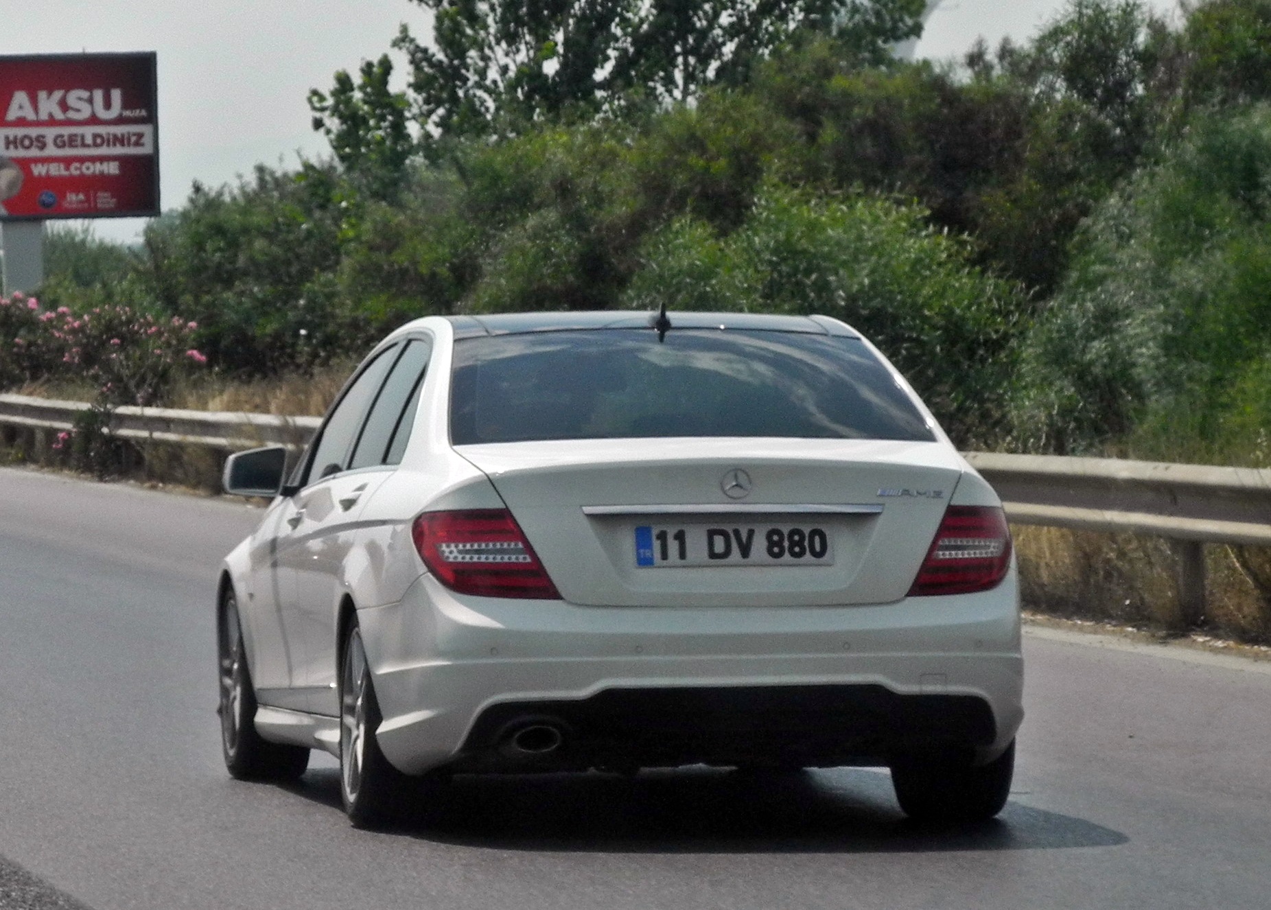 11 DV 880, Mercedes-Benz C-Klasse 3rd gen Sedan (W204), 2007–2015