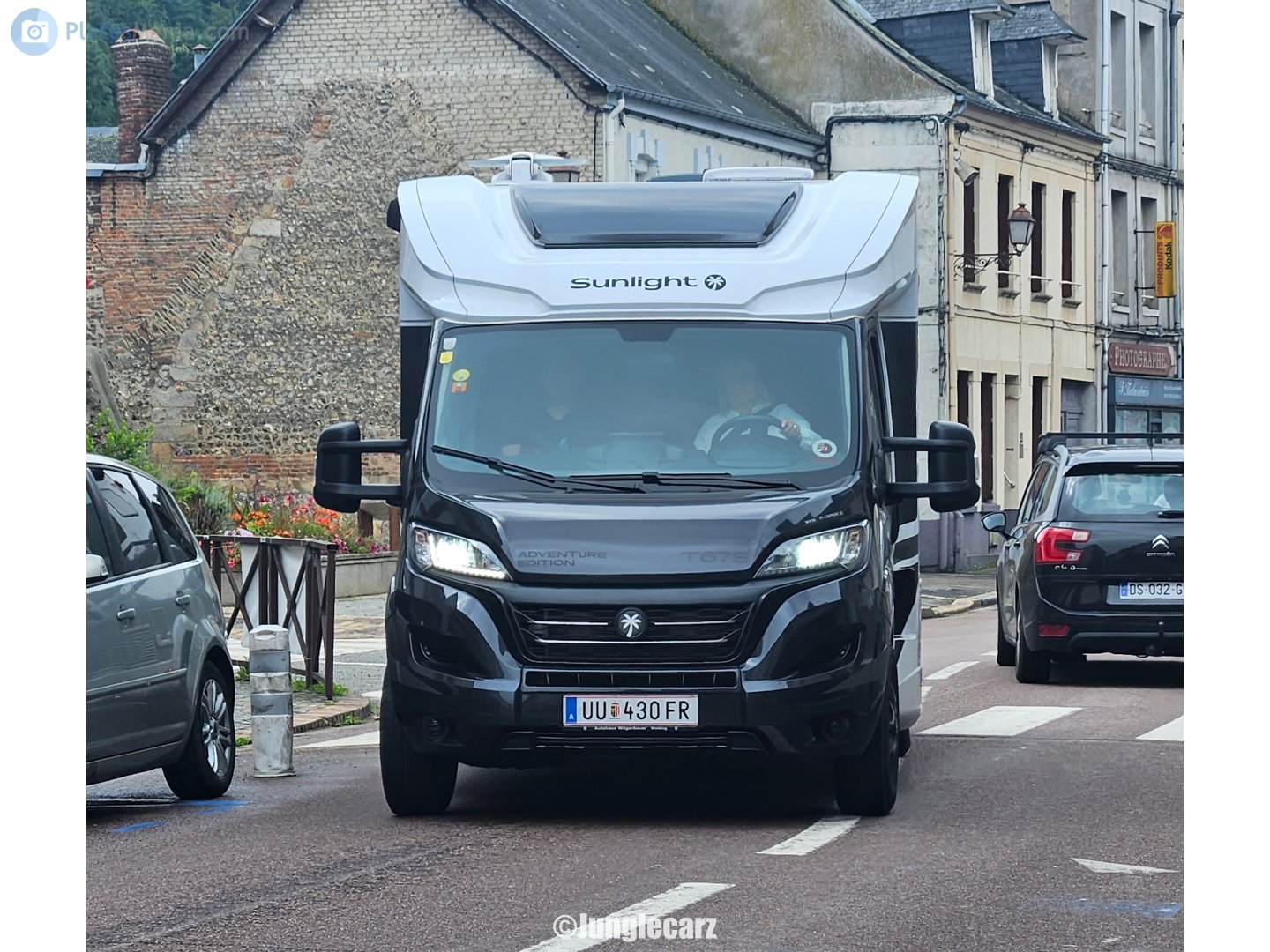 UU 430 FR, Sunlight T-Series 