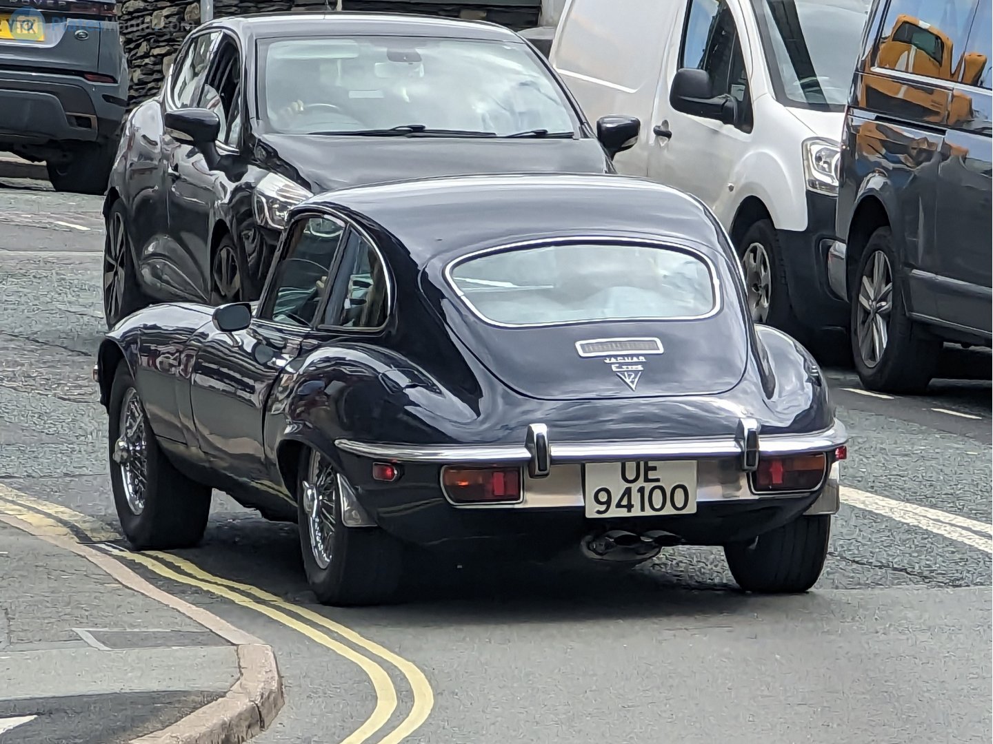 UE 94100, Jaguar E-Type Coupé (Series 2/3), 1968–1975