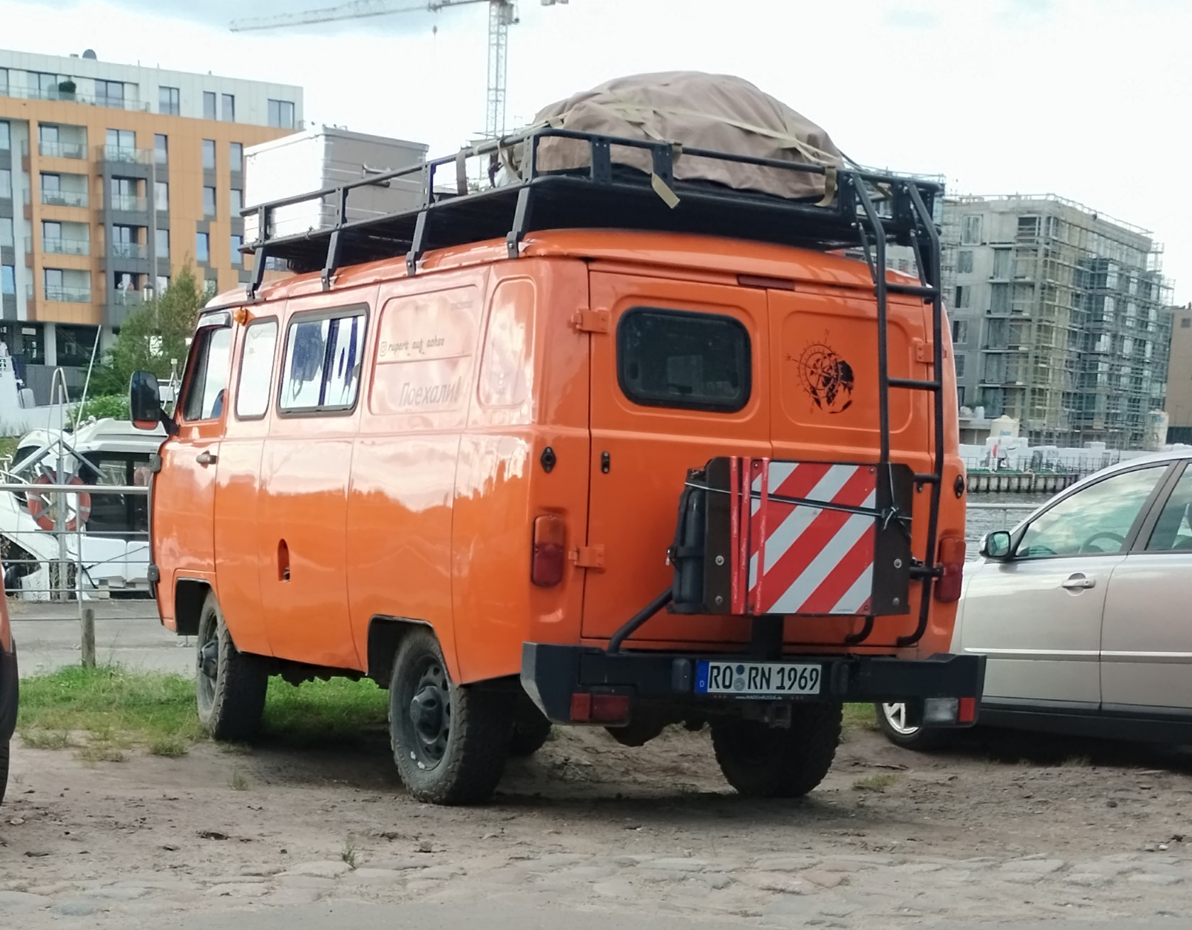 RO RN 1969, UAZ 452 3909 Combi Van, 1996–