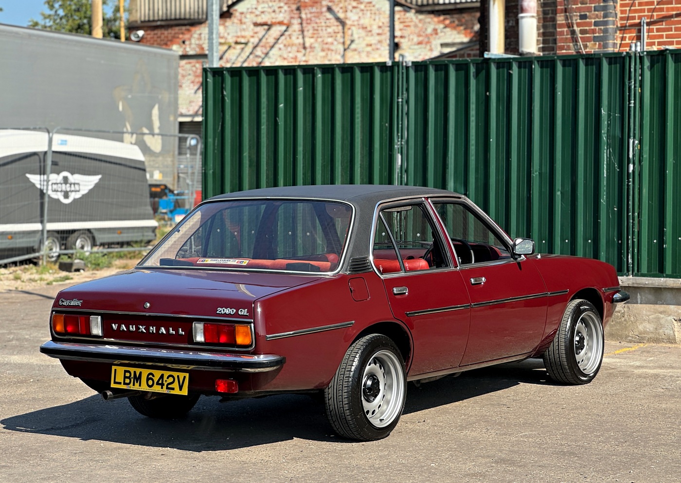 LBM642V, Vauxhall Cavalier 1st gen 4-door Sedan, 1975–1981