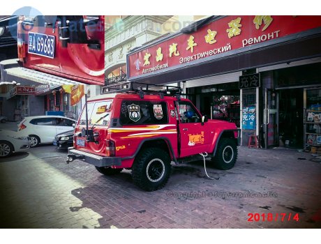 黑A·G9683, Nissan Safari