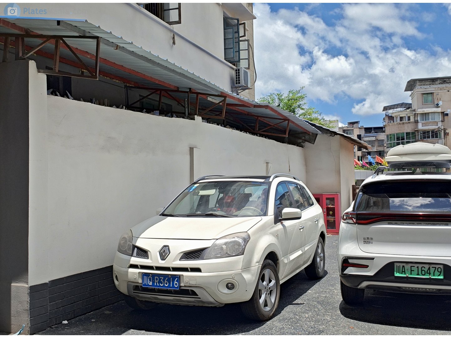 川Q·R3616, Renault Koleos 1st gen (H45), 2008–2011