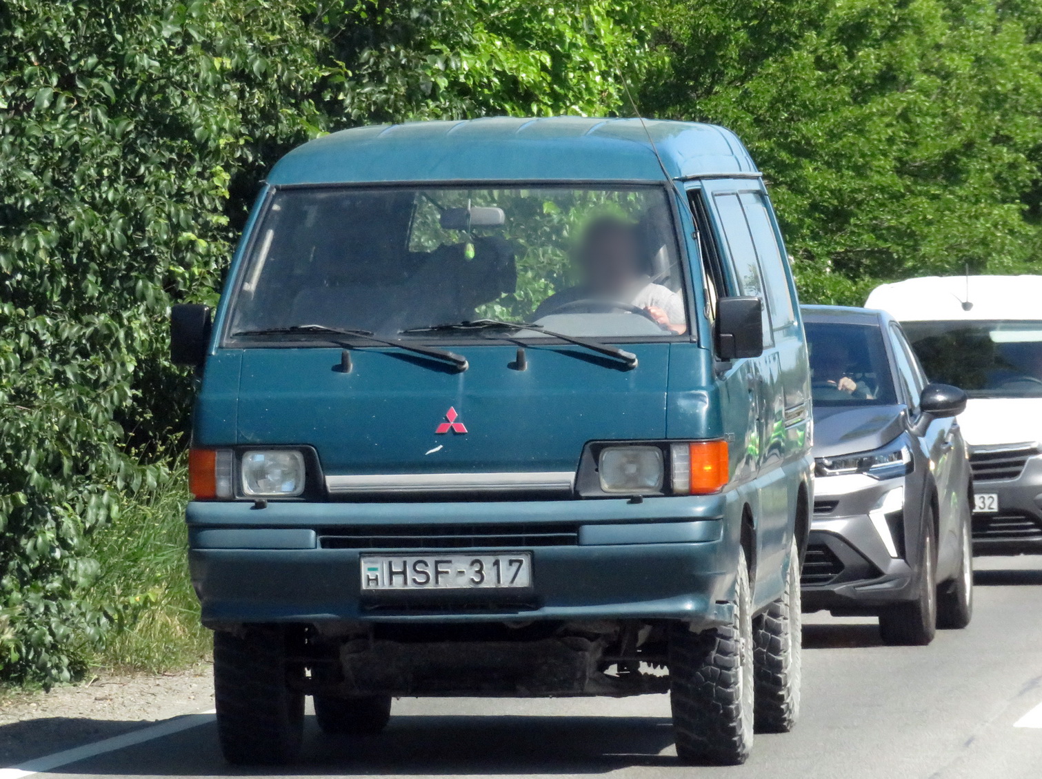 HSF-317, Mitsubishi L300 2nd gen (PO), 1986–1999