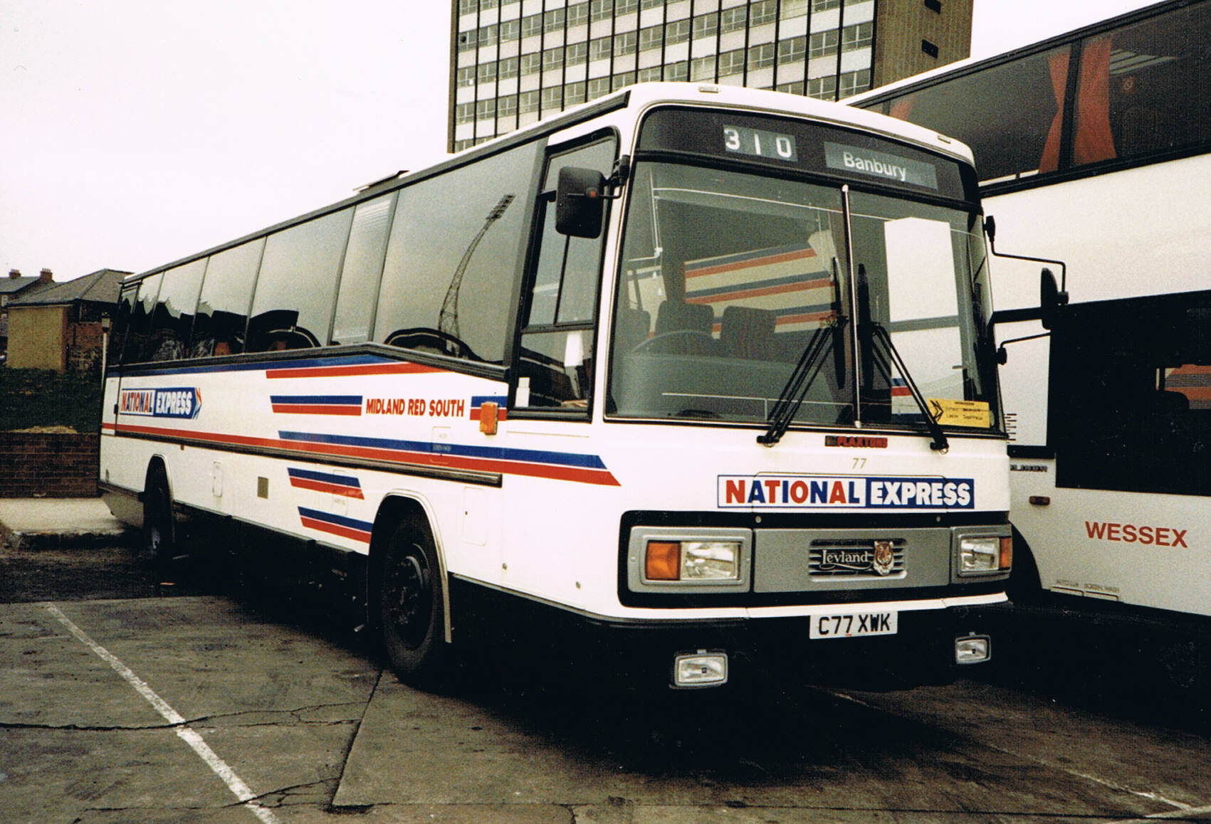 C77XWK, Plaxton Paramount II 