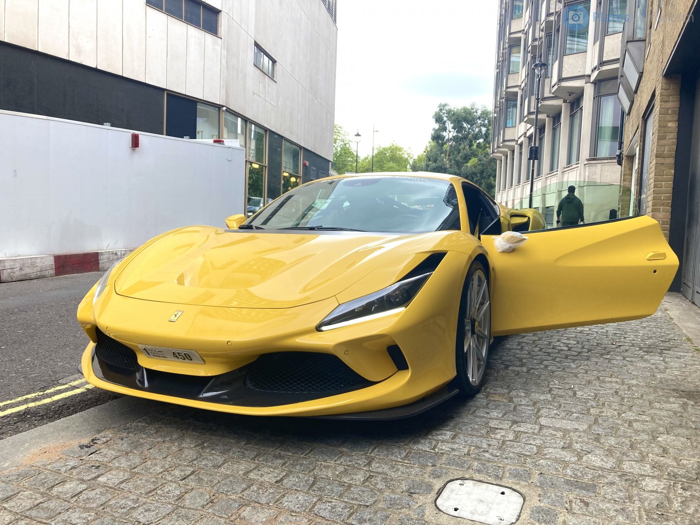1 450, Ferrari F8 Tributo (F142), 2019–2023