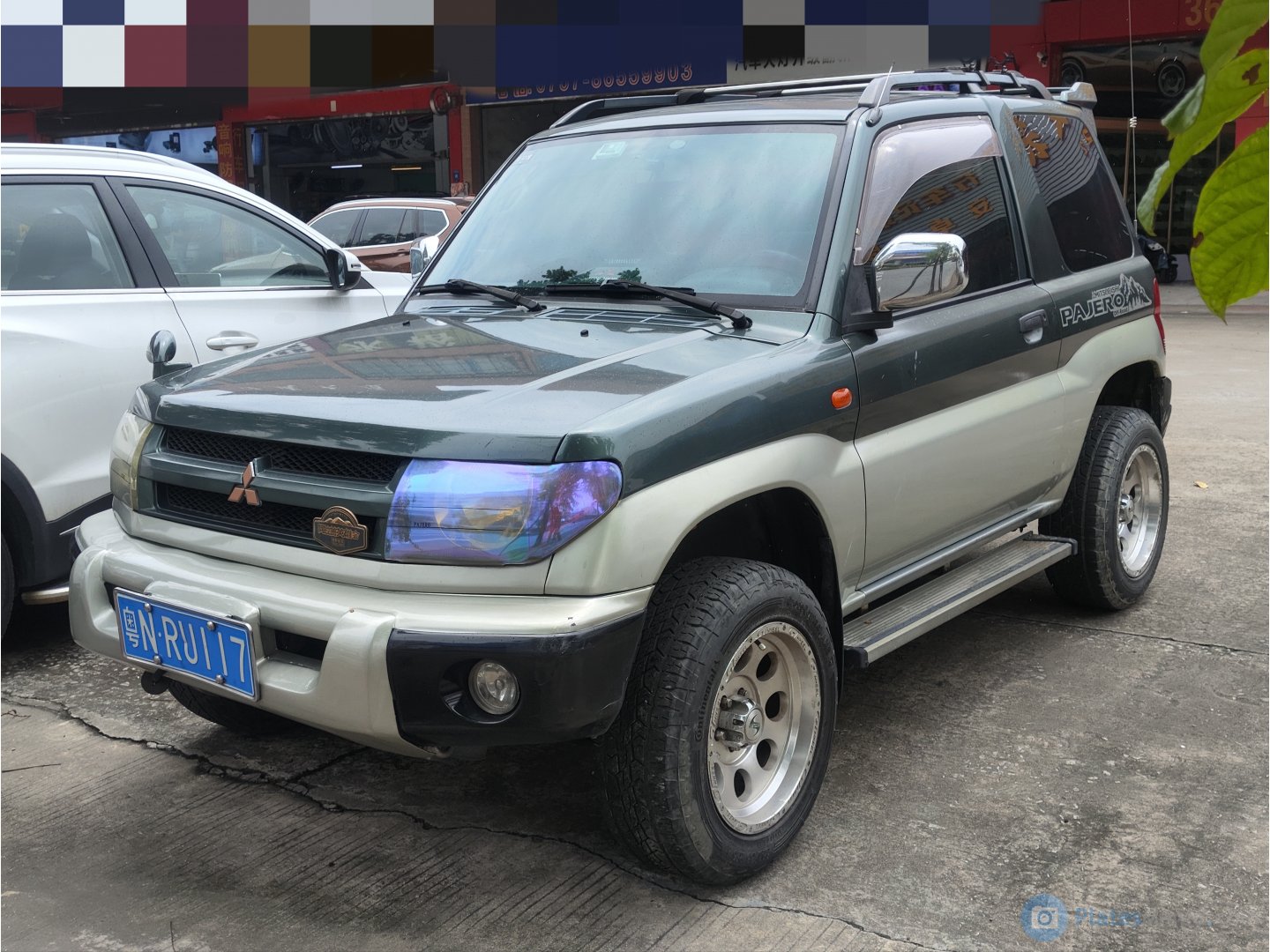 粤N·RU117, Mitsubishi Pajero iO 1st gen 3-door SUV (H60W), 1998–2002