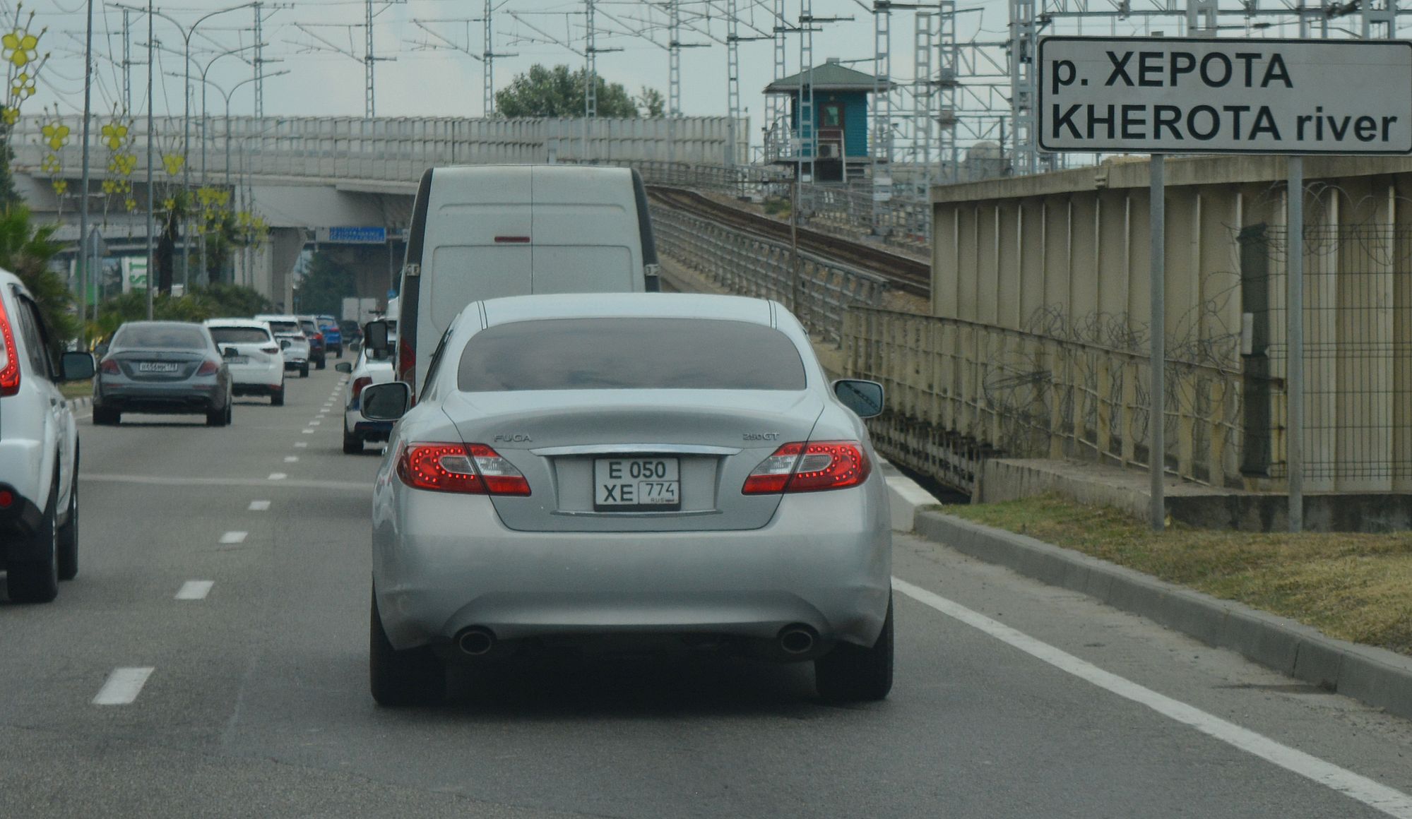 е 050 хе 774, Nissan Fuga 2nd gen (Y51), 2009–2015