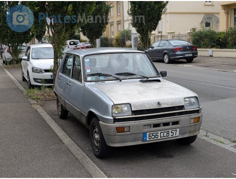 656 CCB 57, Renault 5