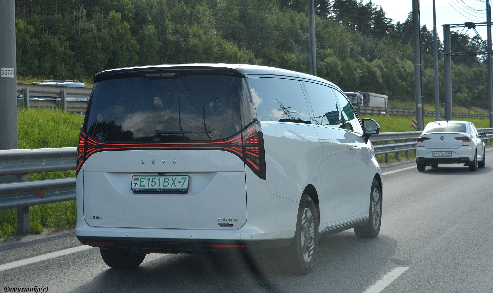 E151 BX-7, LEVC L380 