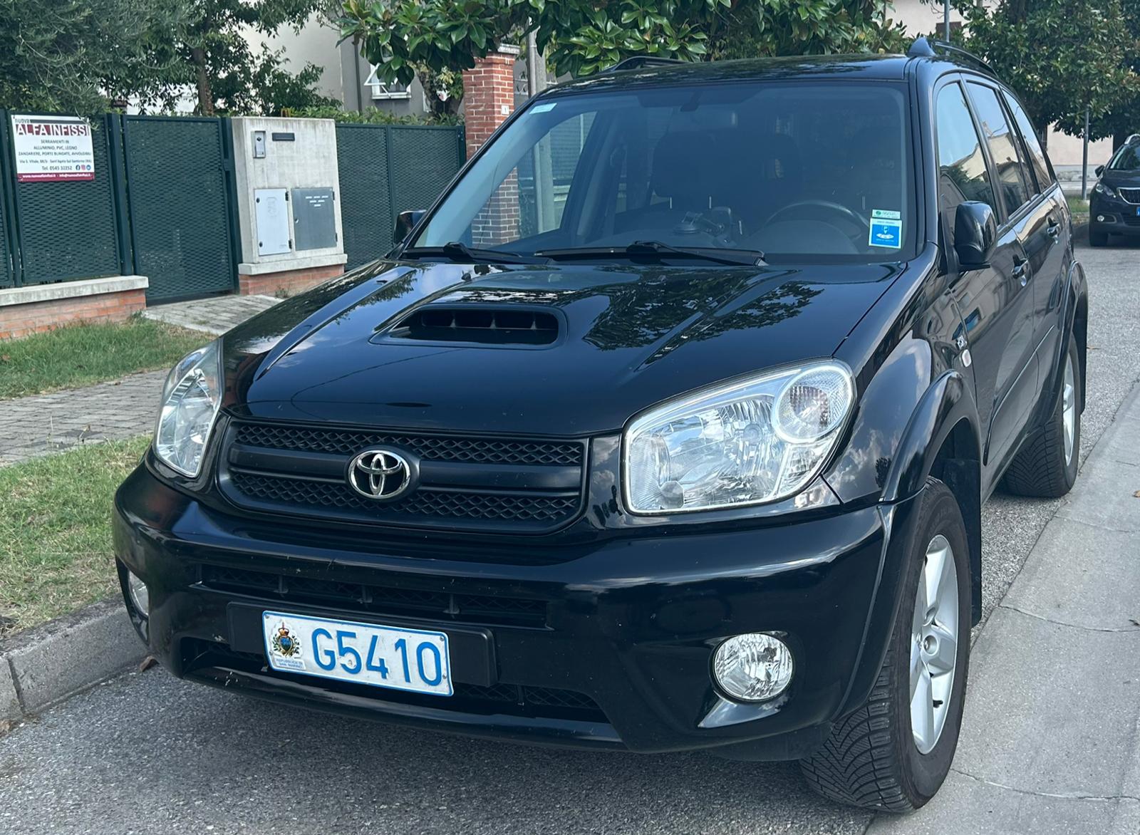 G5410, Toyota RAV4 2nd gen 5-door SUV (XA20), 2000–2005