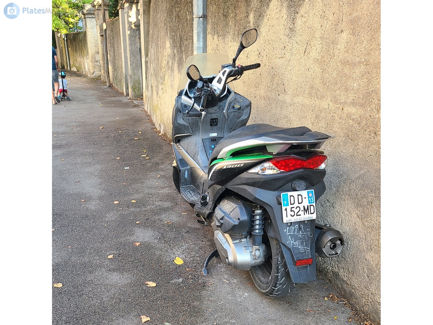 DD-152-MD, Kawasaki J300 