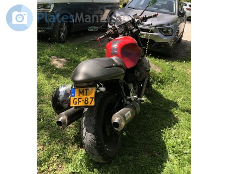 MT-GF-87, Moto Guzzi V11