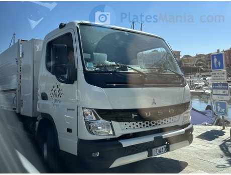 D440, Mitsubishi Fuso Canter Van