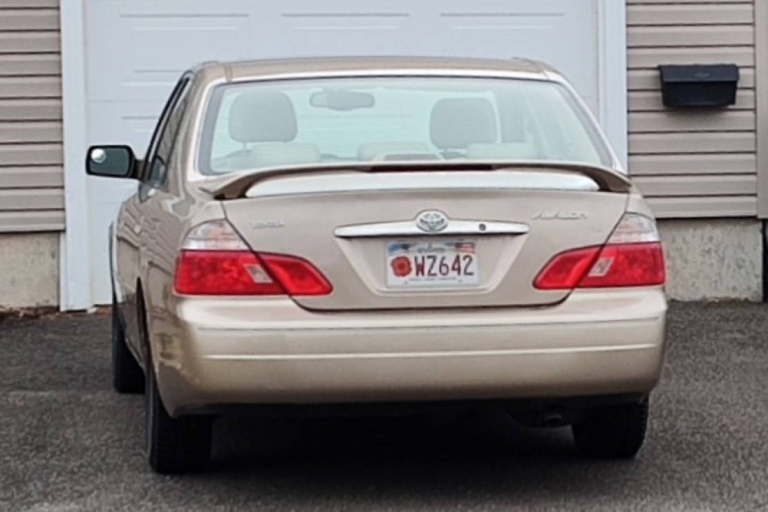 WZ642, Toyota Avalon 2nd gen (XX20), 2000–2004