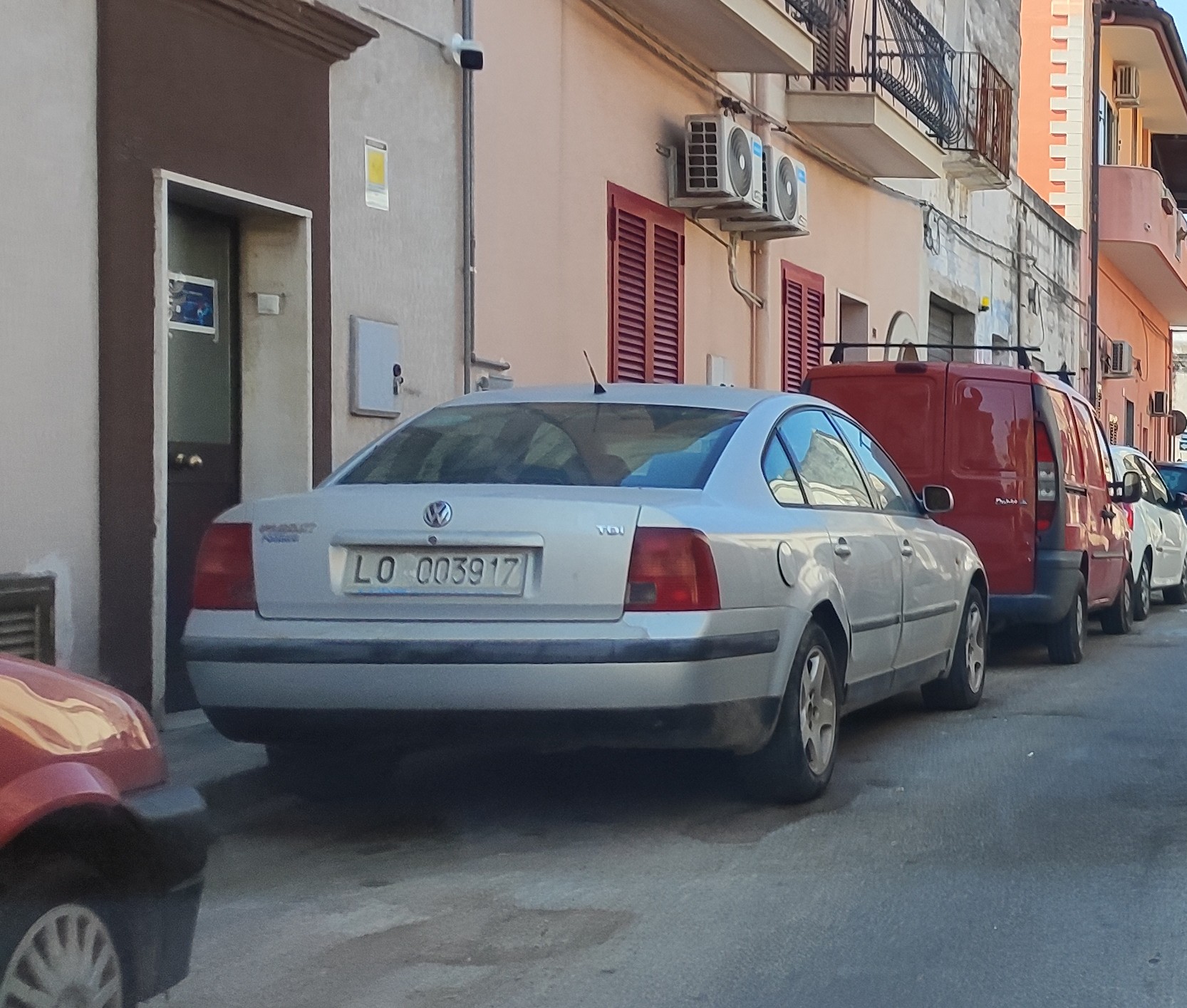 LO 003917, Volkswagen Passat 5th gen Sedan (B5; 3B), 1996–2000