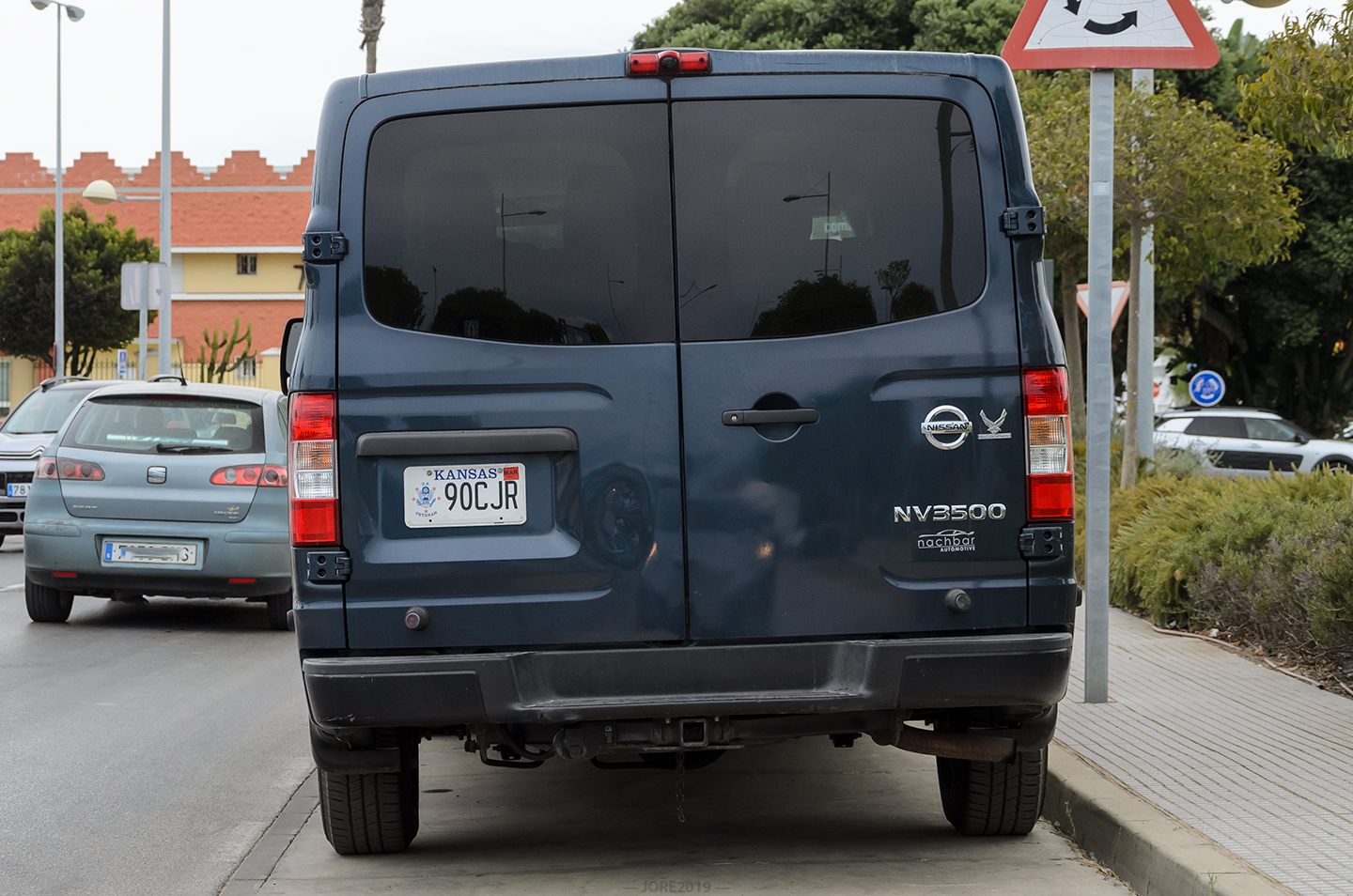 90CJR, Nissan NV Passenger 1st gen (F80; NA-market), 2011–2021