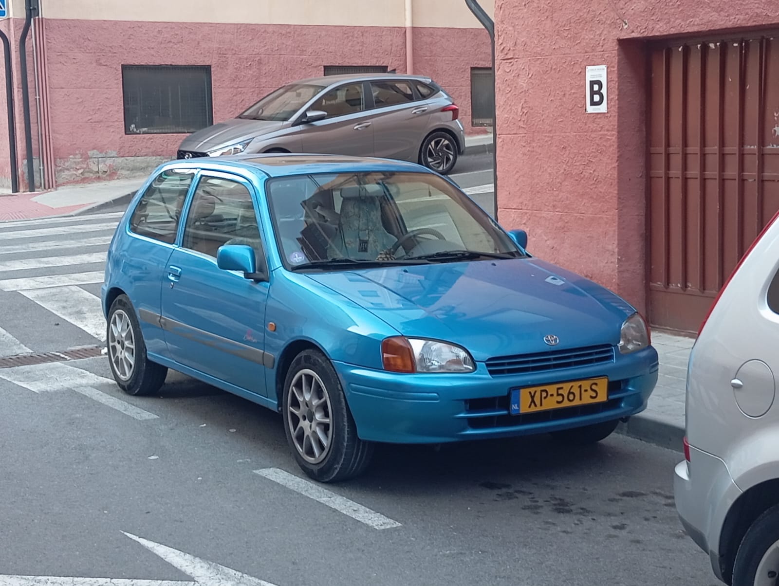 XP-561-S, Toyota Starlet 5th gen 3-door Hatch (P90), 1996–1999