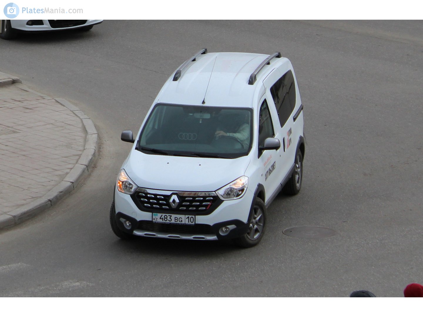 483 BG 10, Renault Dokker 1st gen Stepway (K67), 2018–2021