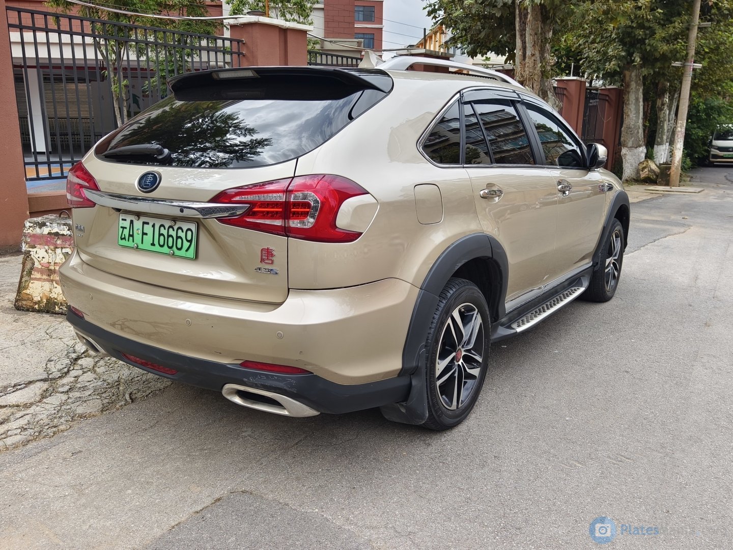 云A·F16669, BYD Tang 1st gen, 2014–2018