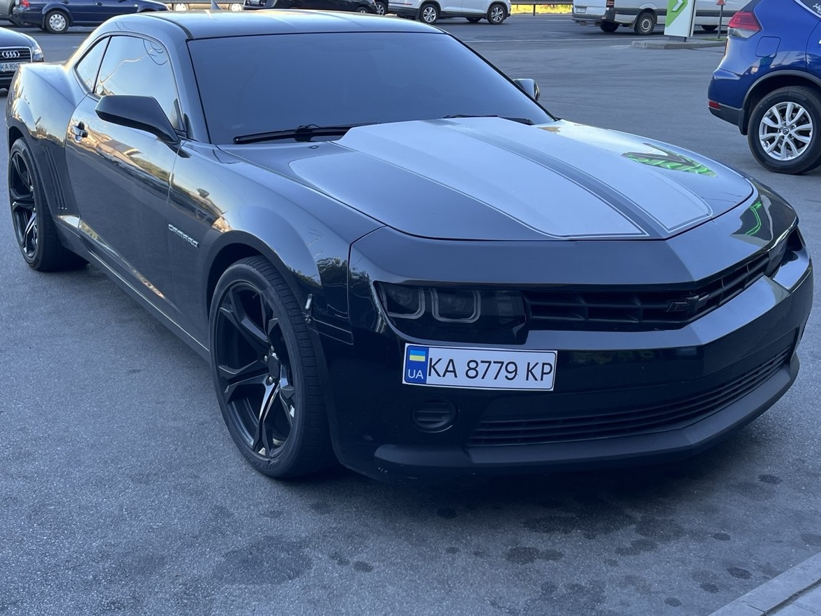 KA 8779 KP, Chevrolet Camaro 5th gen Coupé (Zeta I), facelift, 2013–2015