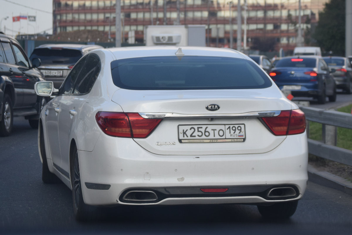 к 256 то 199, Kia Quoris 1st gen (KH), 2012–2015