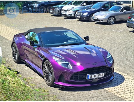 B DG 943, Aston Martin DB12