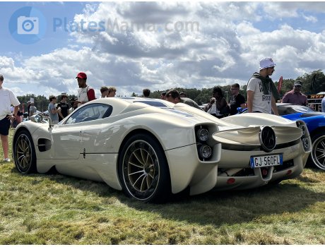 GJ 560 FL, Pagani Utopia