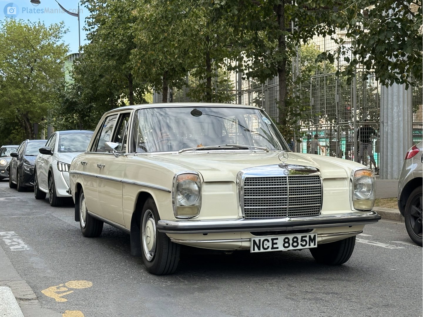 NCE885M, Mercedes-Benz E-Klasse 200–280 Sedan (W114/W115), 1967­–1976