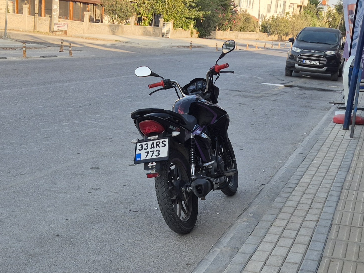 33 ARS 773, RKS 125R 